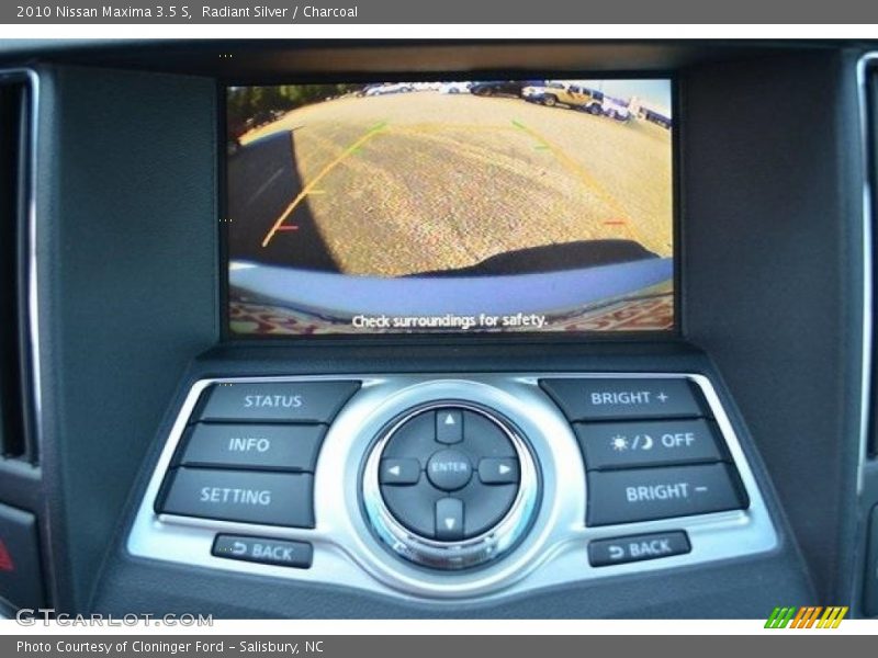 Radiant Silver / Charcoal 2010 Nissan Maxima 3.5 S