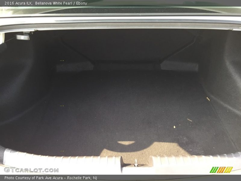 Bellanova White Pearl / Ebony 2016 Acura ILX