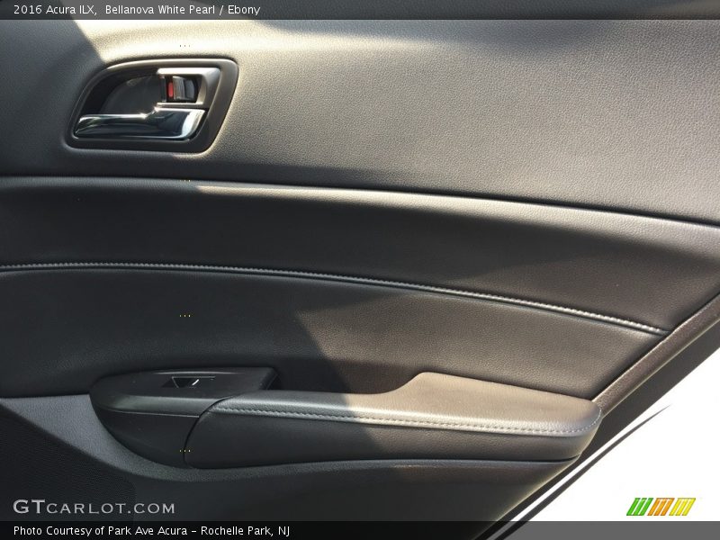 Bellanova White Pearl / Ebony 2016 Acura ILX