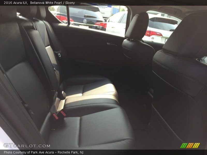 Bellanova White Pearl / Ebony 2016 Acura ILX