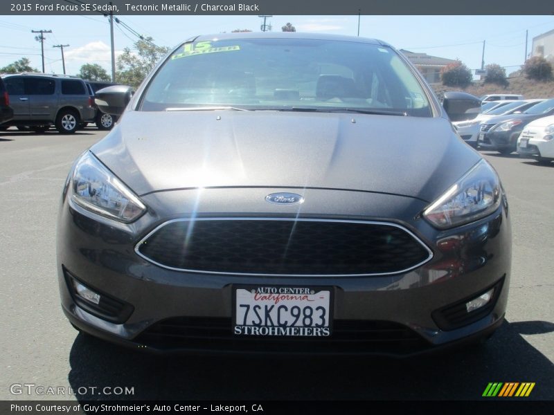 Tectonic Metallic / Charcoal Black 2015 Ford Focus SE Sedan