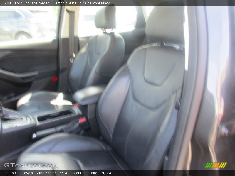 Tectonic Metallic / Charcoal Black 2015 Ford Focus SE Sedan