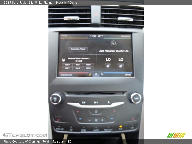 White Platinum Metallic / Dune 2015 Ford Fusion SE