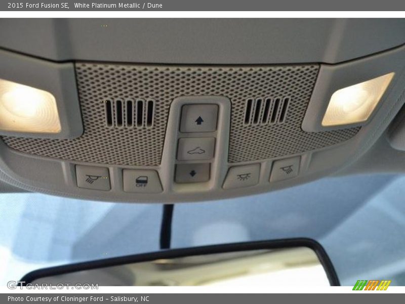 White Platinum Metallic / Dune 2015 Ford Fusion SE