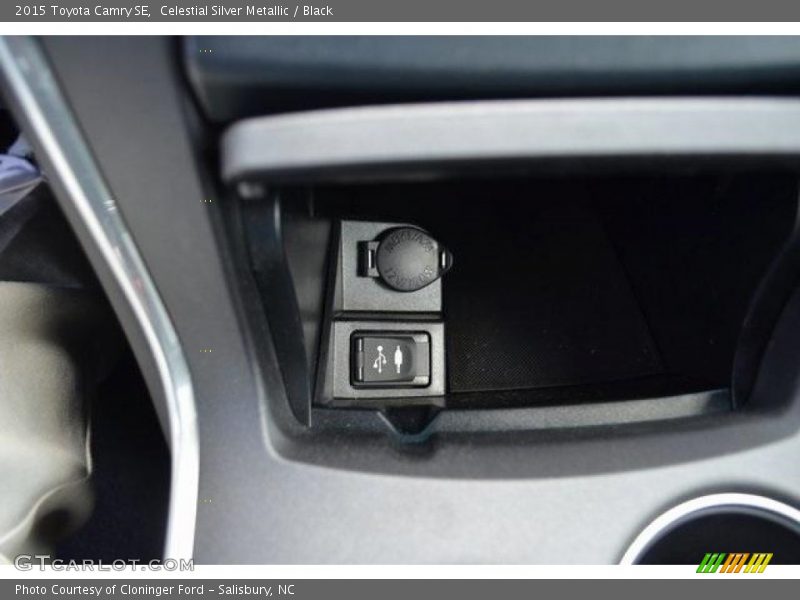 Celestial Silver Metallic / Black 2015 Toyota Camry SE