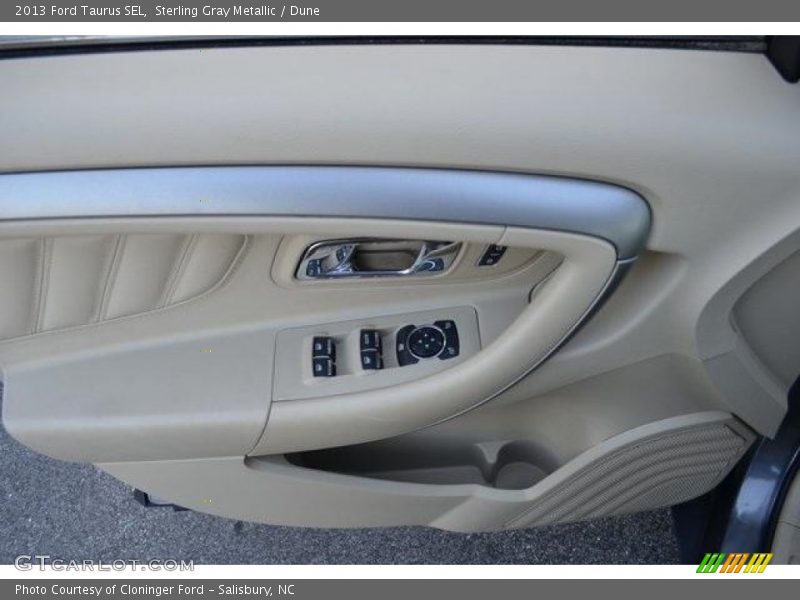 Sterling Gray Metallic / Dune 2013 Ford Taurus SEL