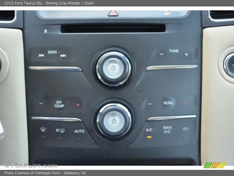 Sterling Gray Metallic / Dune 2013 Ford Taurus SEL