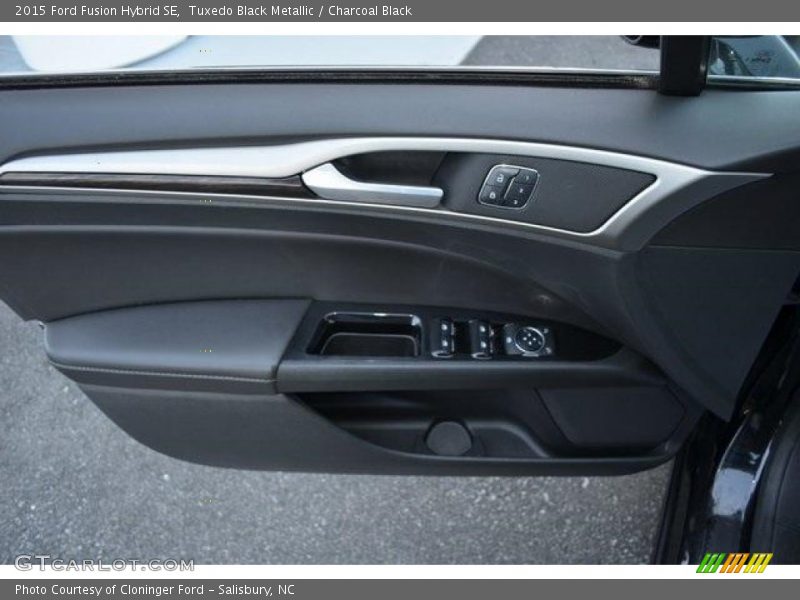 Tuxedo Black Metallic / Charcoal Black 2015 Ford Fusion Hybrid SE