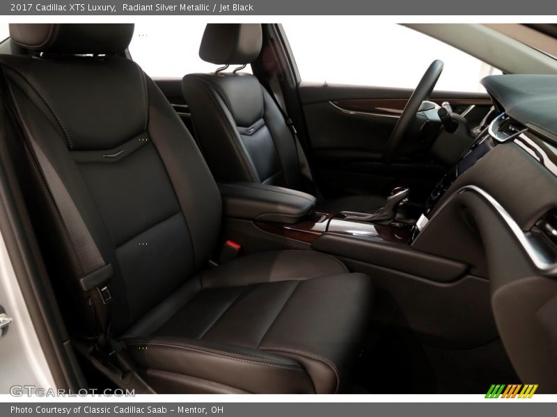 Radiant Silver Metallic / Jet Black 2017 Cadillac XTS Luxury