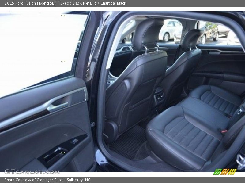 Tuxedo Black Metallic / Charcoal Black 2015 Ford Fusion Hybrid SE