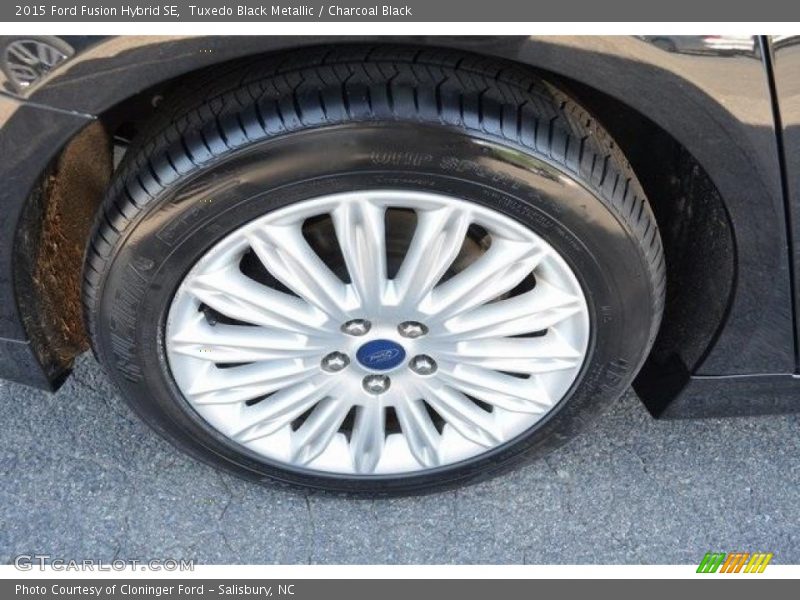 Tuxedo Black Metallic / Charcoal Black 2015 Ford Fusion Hybrid SE