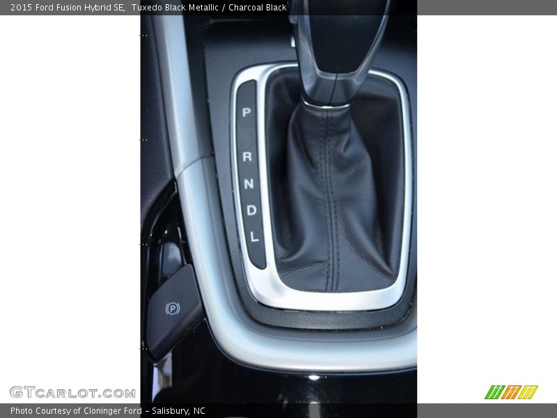 Tuxedo Black Metallic / Charcoal Black 2015 Ford Fusion Hybrid SE