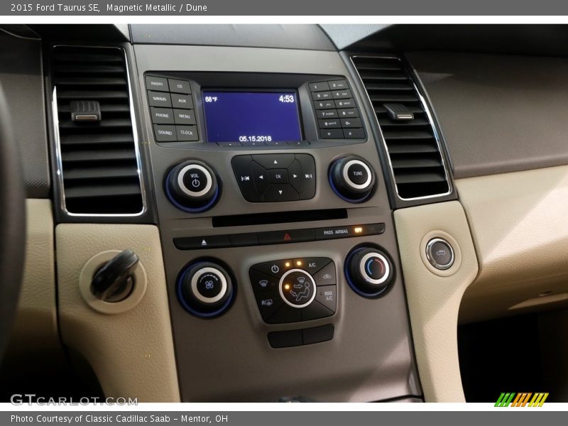 Magnetic Metallic / Dune 2015 Ford Taurus SE
