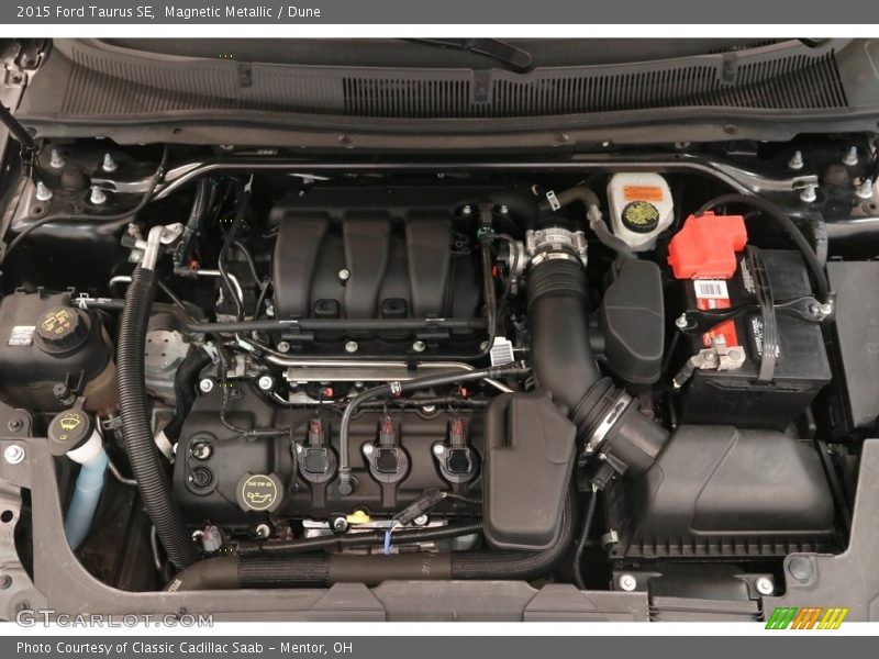 Magnetic Metallic / Dune 2015 Ford Taurus SE
