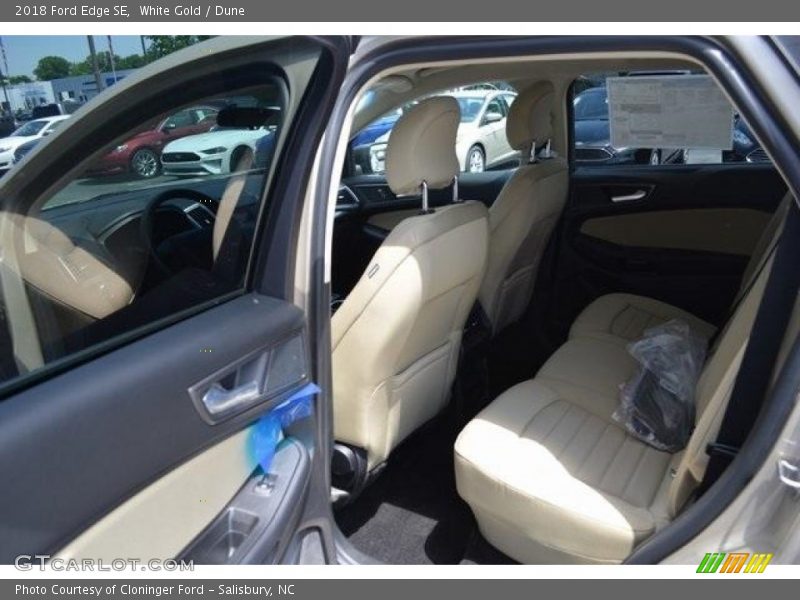 White Gold / Dune 2018 Ford Edge SE