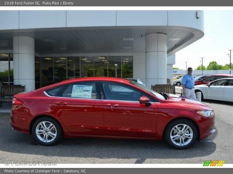 Ruby Red / Ebony 2018 Ford Fusion SE