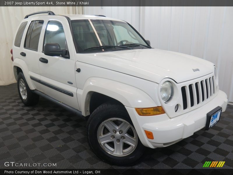 Stone White / Khaki 2007 Jeep Liberty Sport 4x4