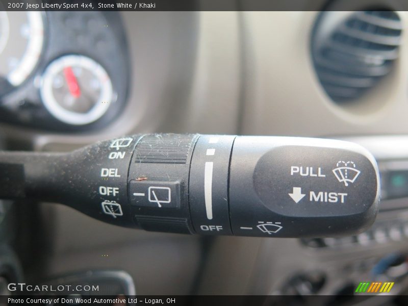 Stone White / Khaki 2007 Jeep Liberty Sport 4x4