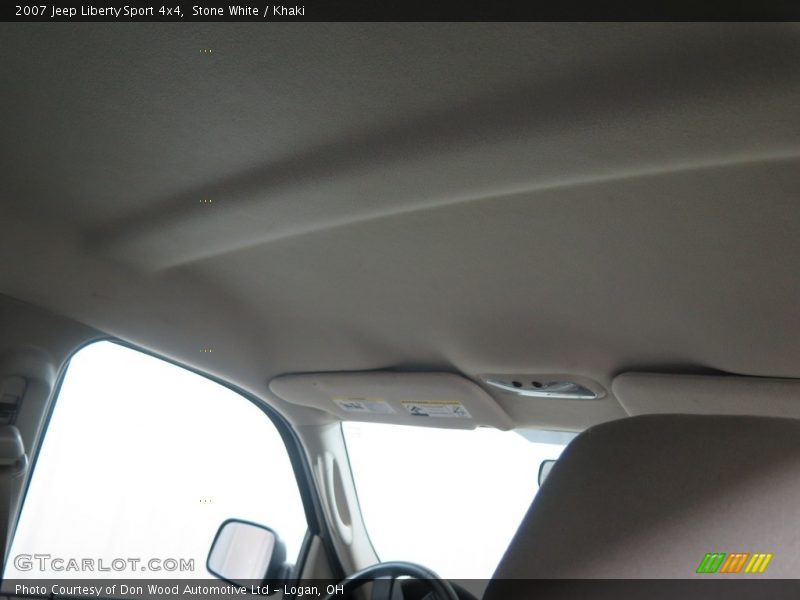 Stone White / Khaki 2007 Jeep Liberty Sport 4x4