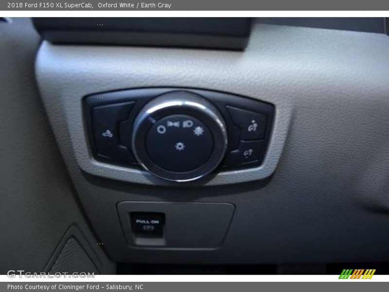 Oxford White / Earth Gray 2018 Ford F150 XL SuperCab