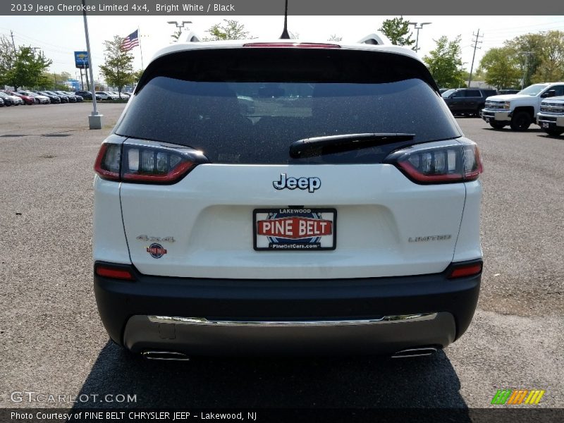 Bright White / Black 2019 Jeep Cherokee Limited 4x4