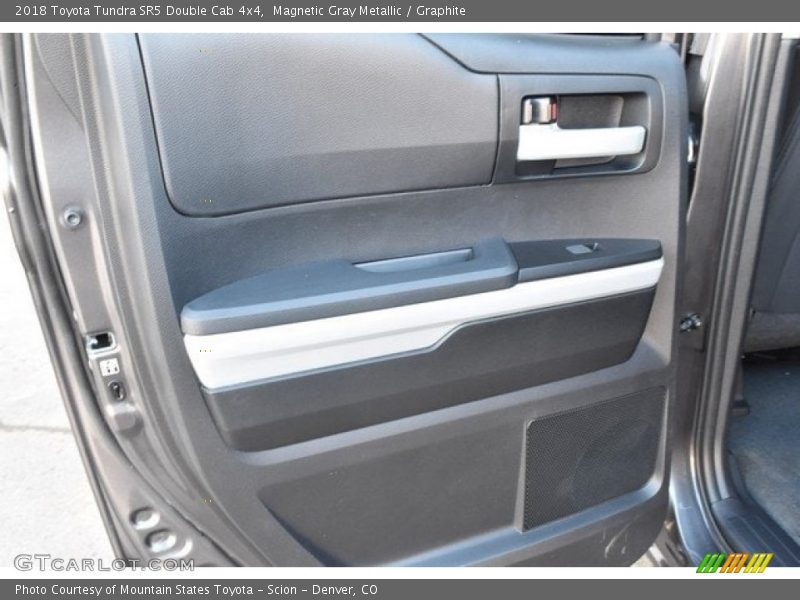 Magnetic Gray Metallic / Graphite 2018 Toyota Tundra SR5 Double Cab 4x4