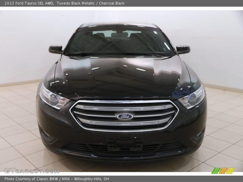Tuxedo Black Metallic / Charcoal Black 2013 Ford Taurus SEL AWD