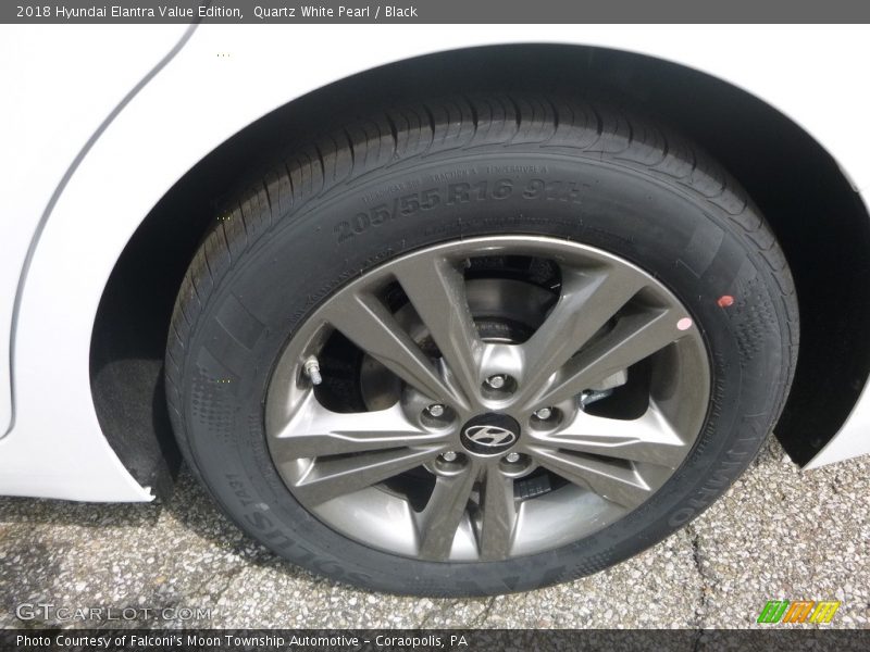 Quartz White Pearl / Black 2018 Hyundai Elantra Value Edition