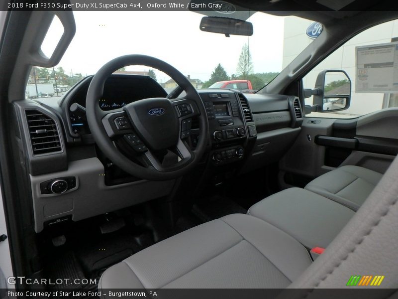 Oxford White / Earth Gray 2018 Ford F350 Super Duty XL SuperCab 4x4