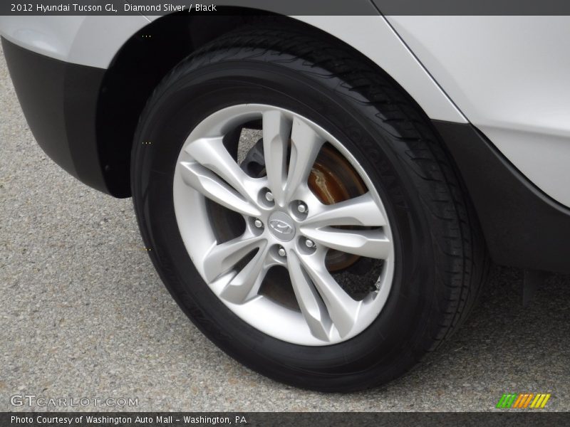 Diamond Silver / Black 2012 Hyundai Tucson GL