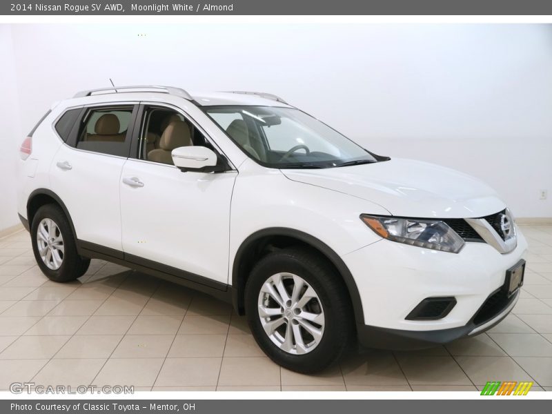 Moonlight White / Almond 2014 Nissan Rogue SV AWD
