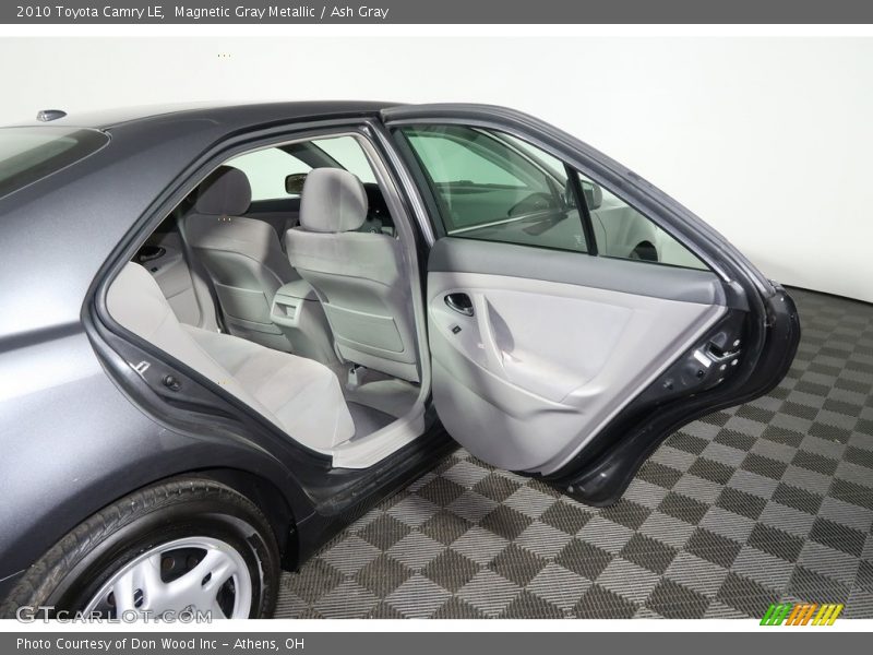 Magnetic Gray Metallic / Ash Gray 2010 Toyota Camry LE