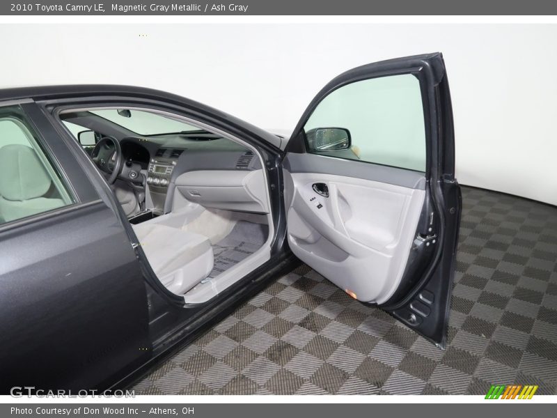 Magnetic Gray Metallic / Ash Gray 2010 Toyota Camry LE