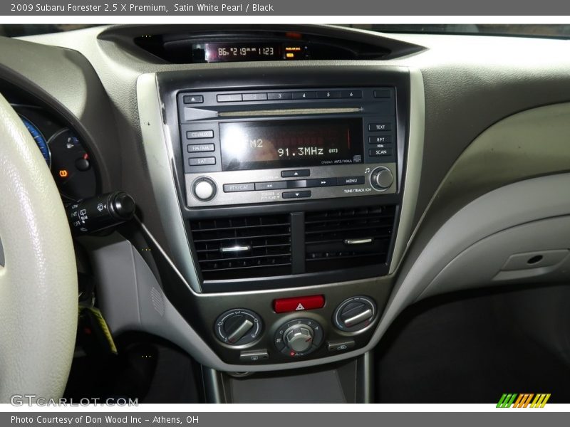 Satin White Pearl / Black 2009 Subaru Forester 2.5 X Premium