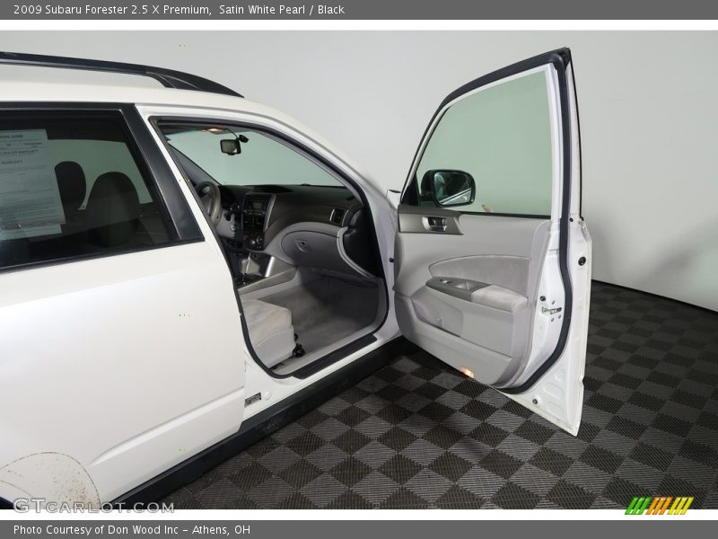 Satin White Pearl / Black 2009 Subaru Forester 2.5 X Premium