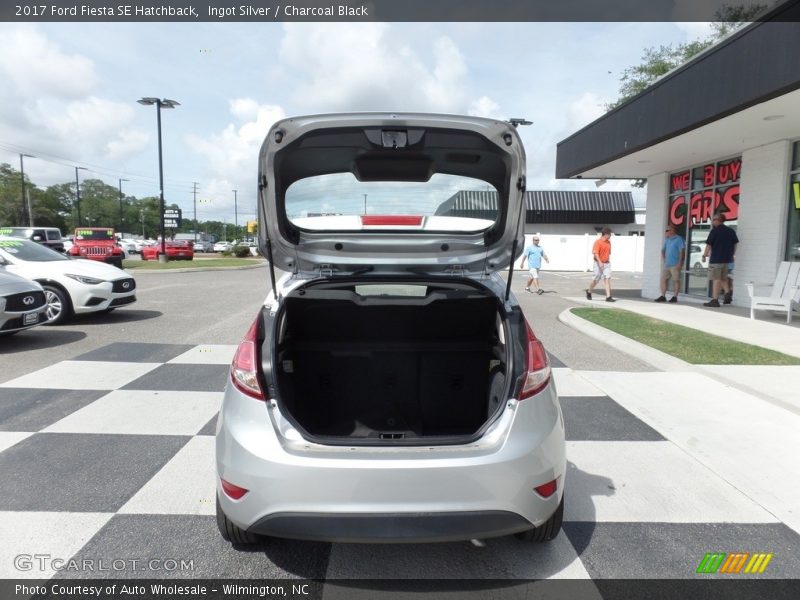 Ingot Silver / Charcoal Black 2017 Ford Fiesta SE Hatchback