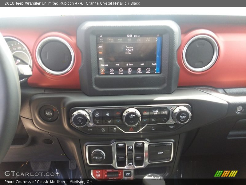 Granite Crystal Metallic / Black 2018 Jeep Wrangler Unlimited Rubicon 4x4