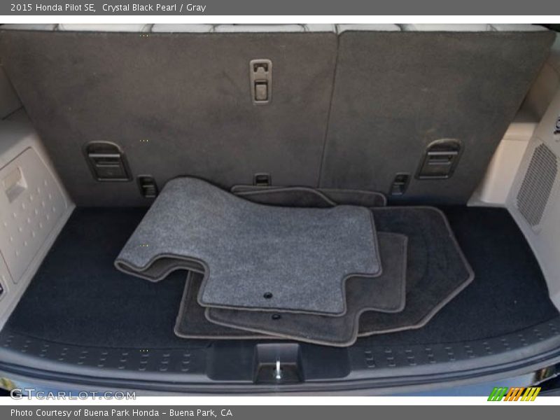 Crystal Black Pearl / Gray 2015 Honda Pilot SE