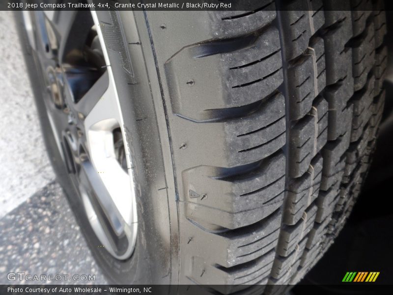 Granite Crystal Metallic / Black/Ruby Red 2018 Jeep Compass Trailhawk 4x4