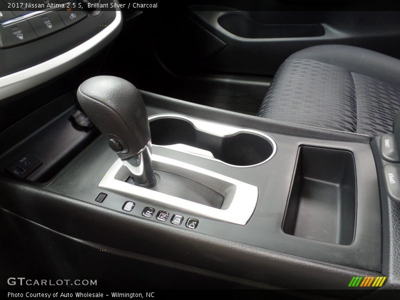 Brilliant Silver / Charcoal 2017 Nissan Altima 2.5 S