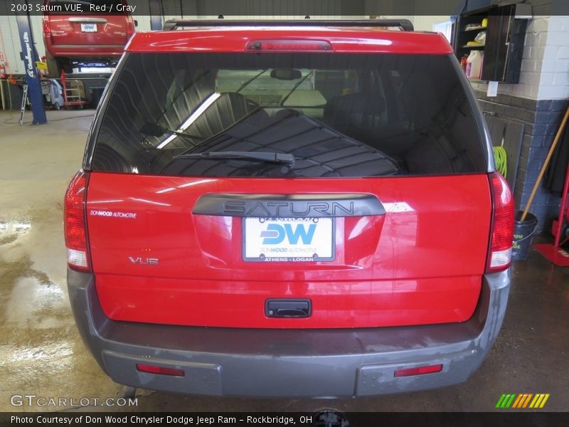 Red / Gray 2003 Saturn VUE