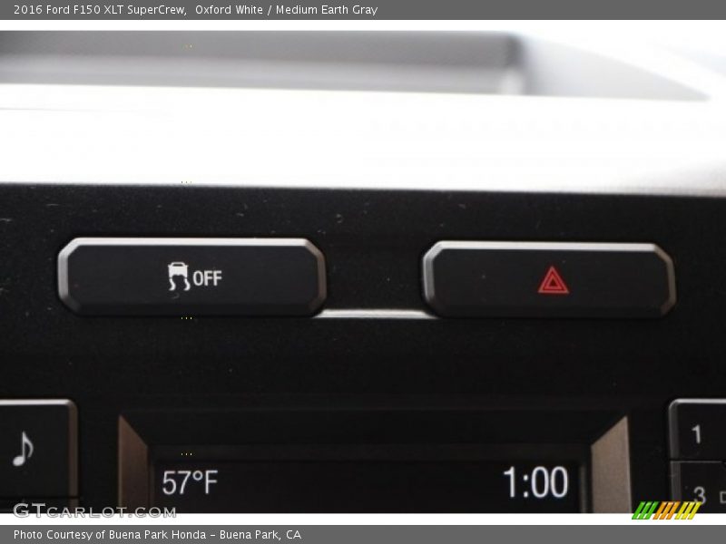 Oxford White / Medium Earth Gray 2016 Ford F150 XLT SuperCrew