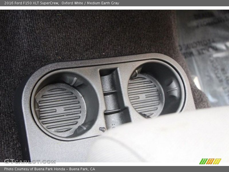 Oxford White / Medium Earth Gray 2016 Ford F150 XLT SuperCrew