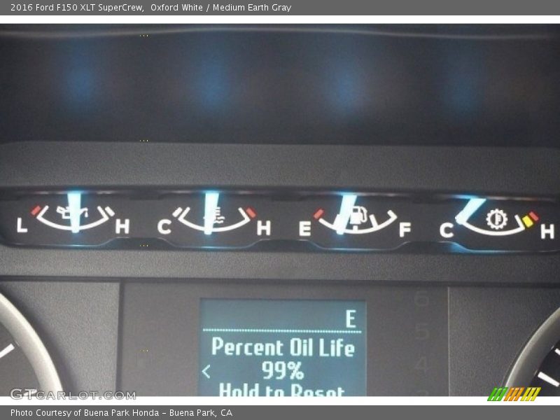 Oxford White / Medium Earth Gray 2016 Ford F150 XLT SuperCrew