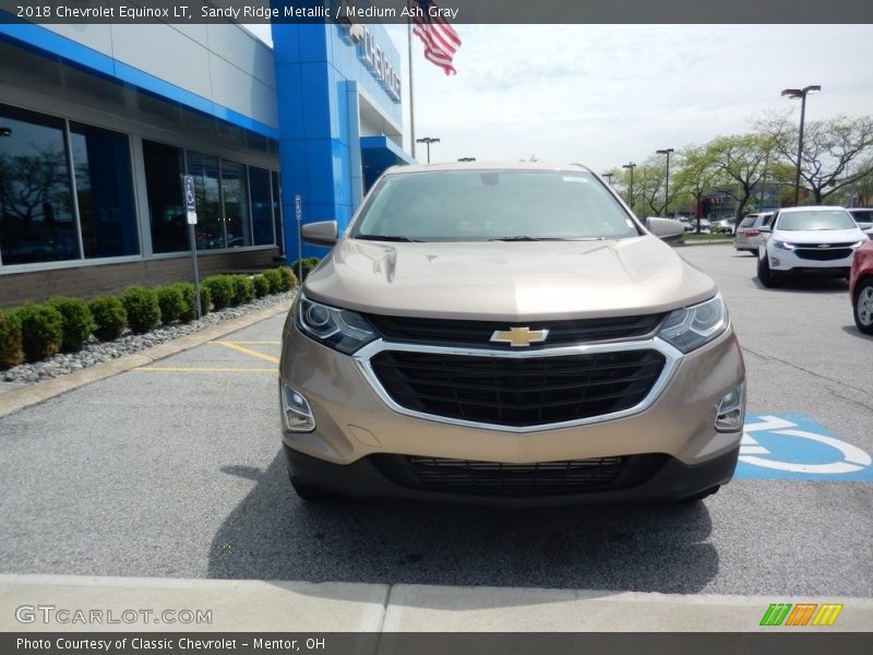 Sandy Ridge Metallic / Medium Ash Gray 2018 Chevrolet Equinox LT