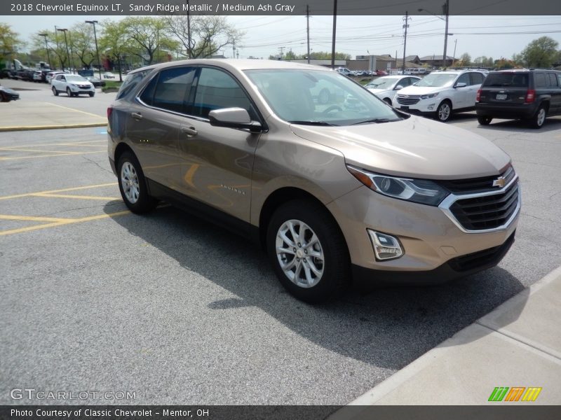 Sandy Ridge Metallic / Medium Ash Gray 2018 Chevrolet Equinox LT