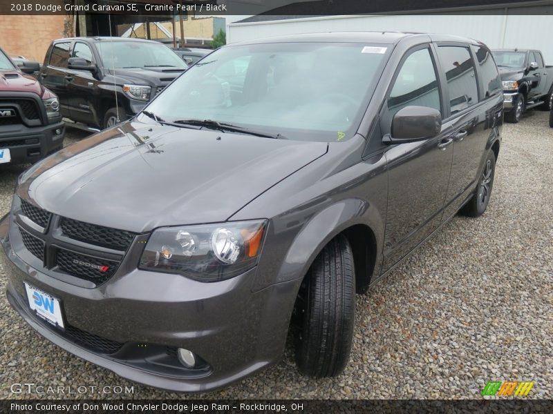 Granite Pearl / Black 2018 Dodge Grand Caravan SE
