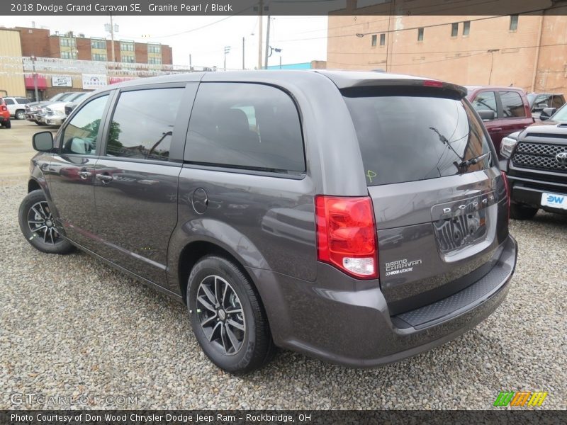 Granite Pearl / Black 2018 Dodge Grand Caravan SE