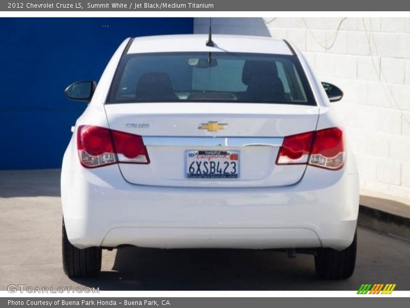 Summit White / Jet Black/Medium Titanium 2012 Chevrolet Cruze LS