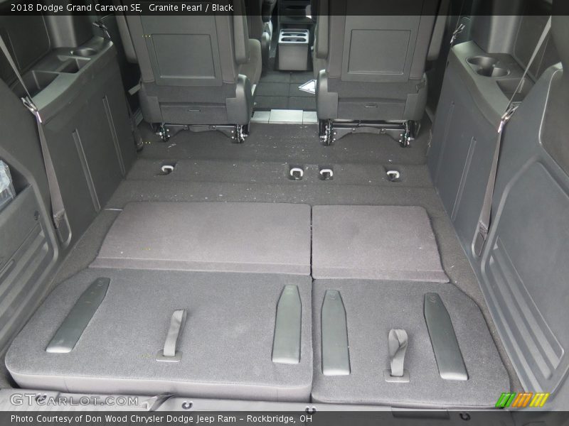 Granite Pearl / Black 2018 Dodge Grand Caravan SE